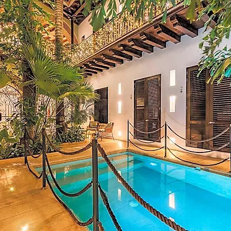 Hotel Capellan 4*
